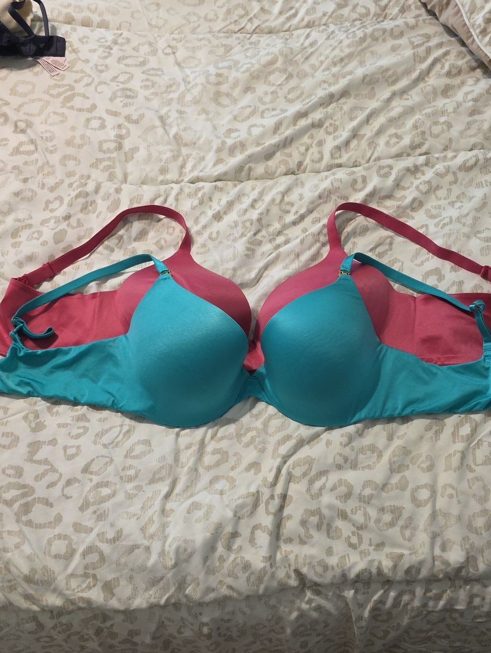 Victoria's Secret Bundle Of 2 Bras in Teal & Pink  Both 36D